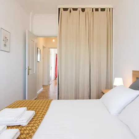 Graca 2 Quartos Com As Melhores Vistas De Апартаменты Лиссабон